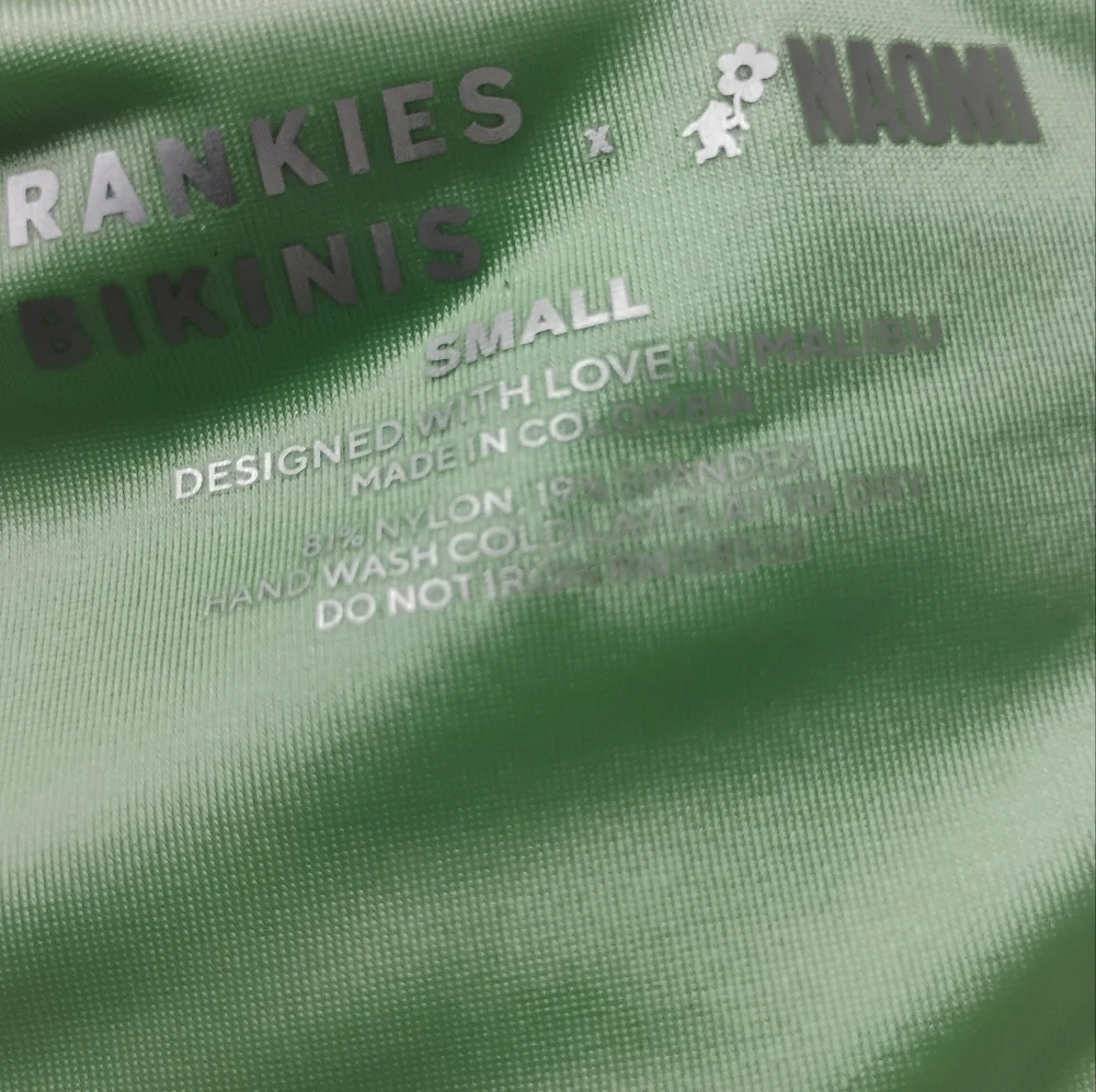 NWOT Frankie's Bikinis X Naomi Osaka Green Underwire Tie Back Bikini Top